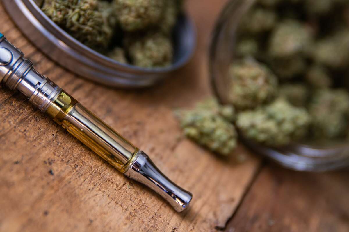 Cost of cannabis: Vaping THC dramatically increases risk of psychosis